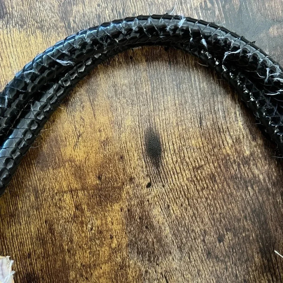 Straw shoulder handbag with starfish accent - Picture 4 of 15